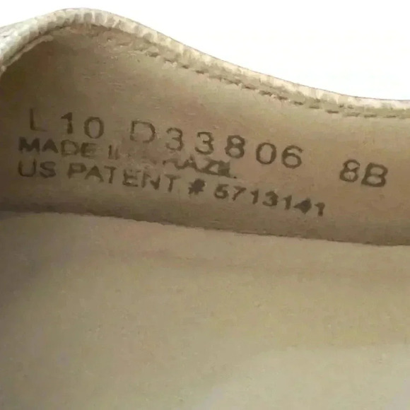 “Cole Haan” and Air Nike beige peep-toe pumps. Size 8 B - Picture 13 of 15